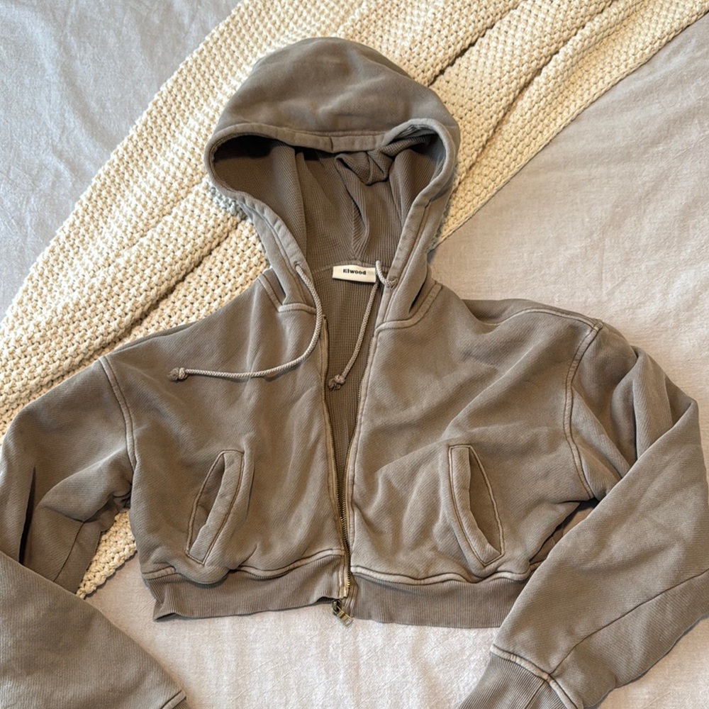 Elwood Cropped Hoodie